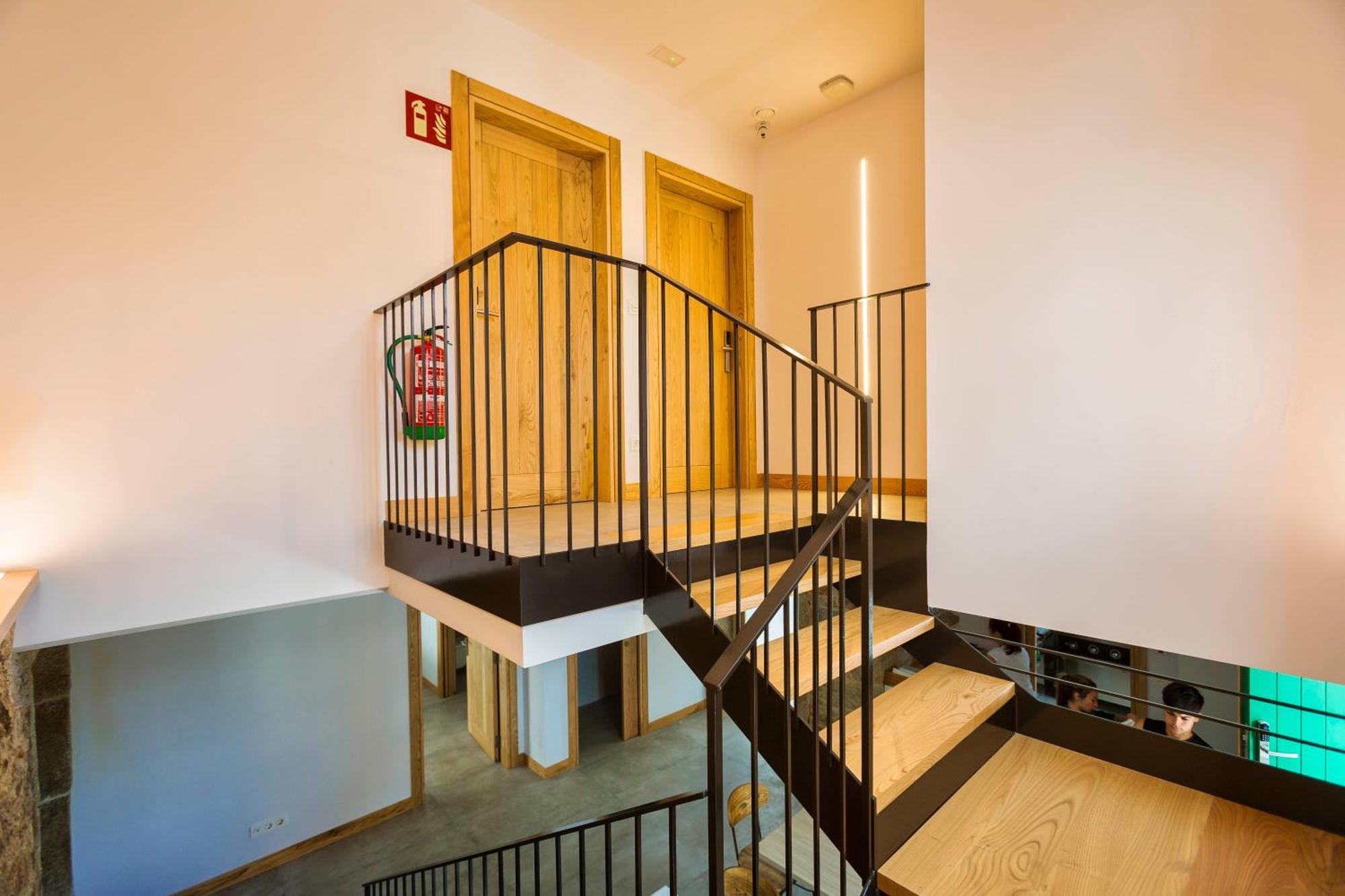 A De Lucia Hotel Quintáns Екстериор снимка